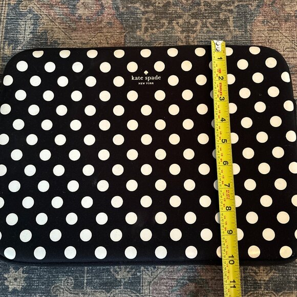 Kate Spade Polka Dot Fits 13" Laptop - Padded Case Black White - Picture 6 of 6
